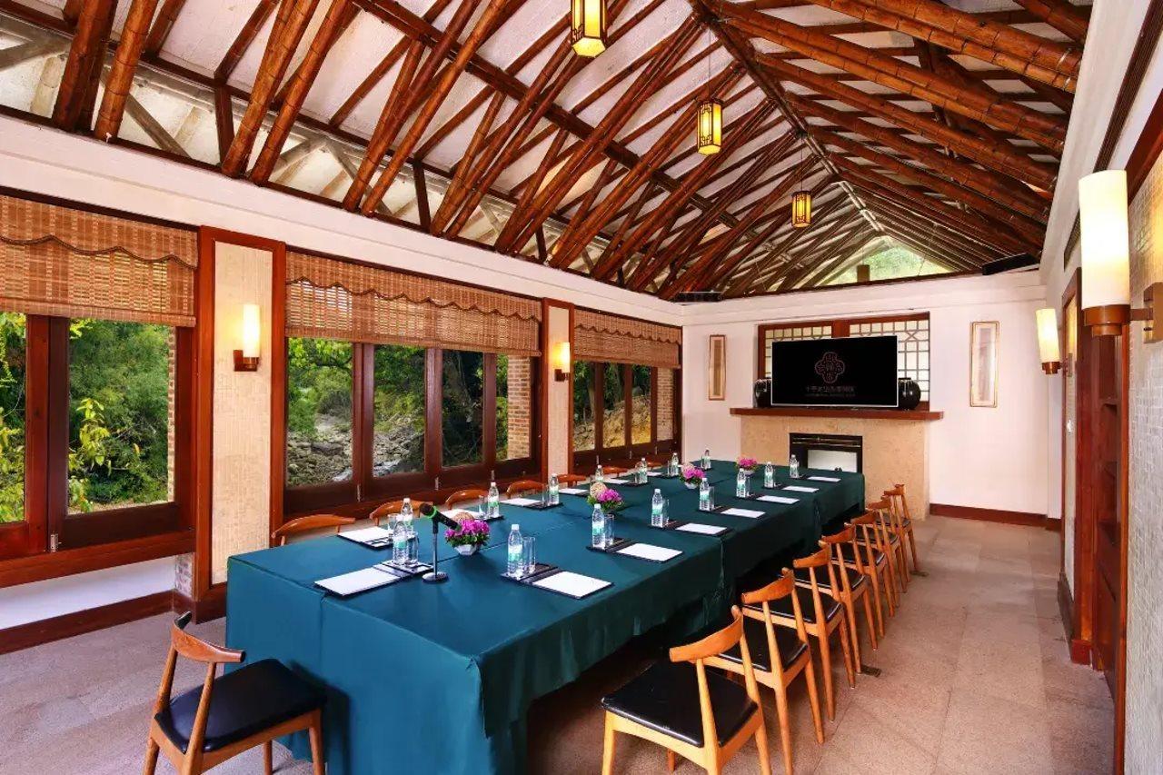 Longmen Crosswaters Ecolodge & Spa מראה חיצוני תמונה