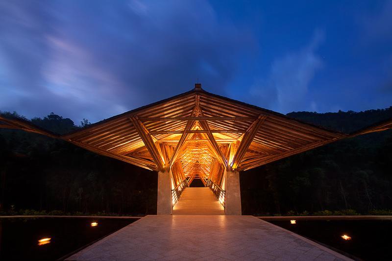 Longmen Crosswaters Ecolodge & Spa מראה חיצוני תמונה