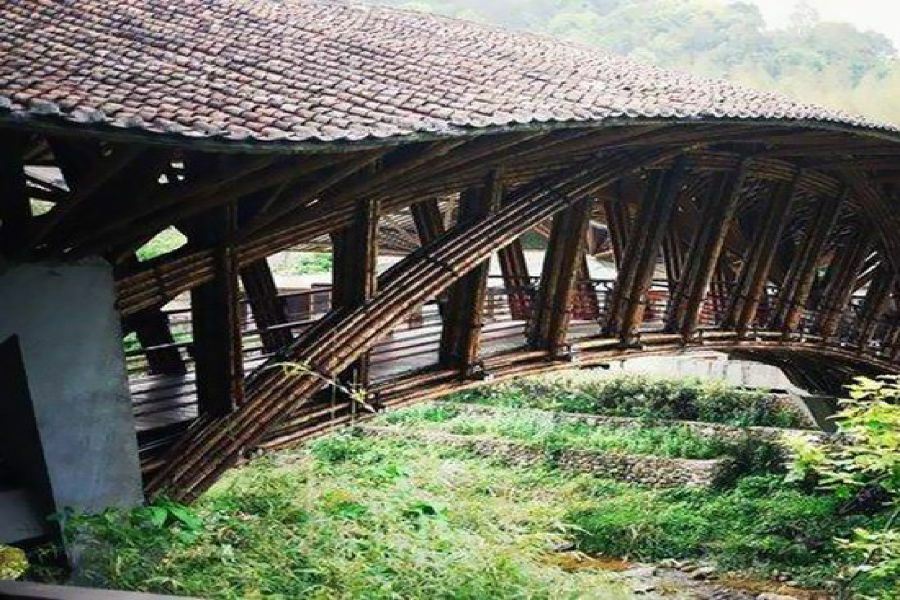 Longmen Crosswaters Ecolodge & Spa מראה חיצוני תמונה